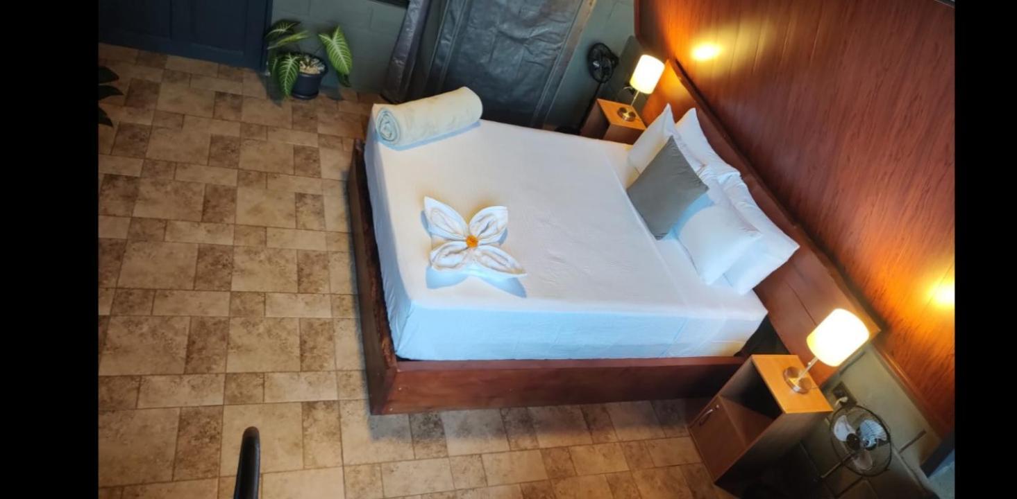 Yarumo Lodge, Rio Celeste Black Chalets Bijagua Zewnętrze zdjęcie