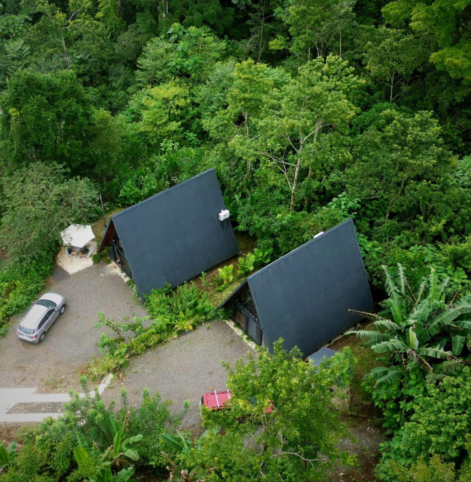 Yarumo Lodge, Rio Celeste Black Chalets Bijagua Zewnętrze zdjęcie