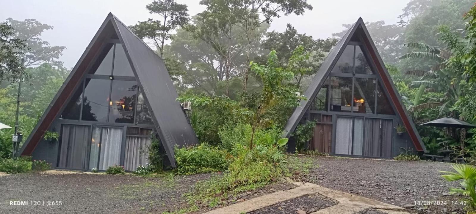 Yarumo Lodge, Rio Celeste Black Chalets Bijagua Zewnętrze zdjęcie